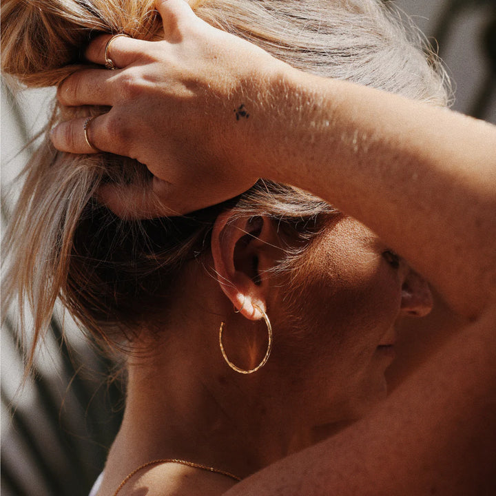 Boucles d'oreilles anneaux martelés or