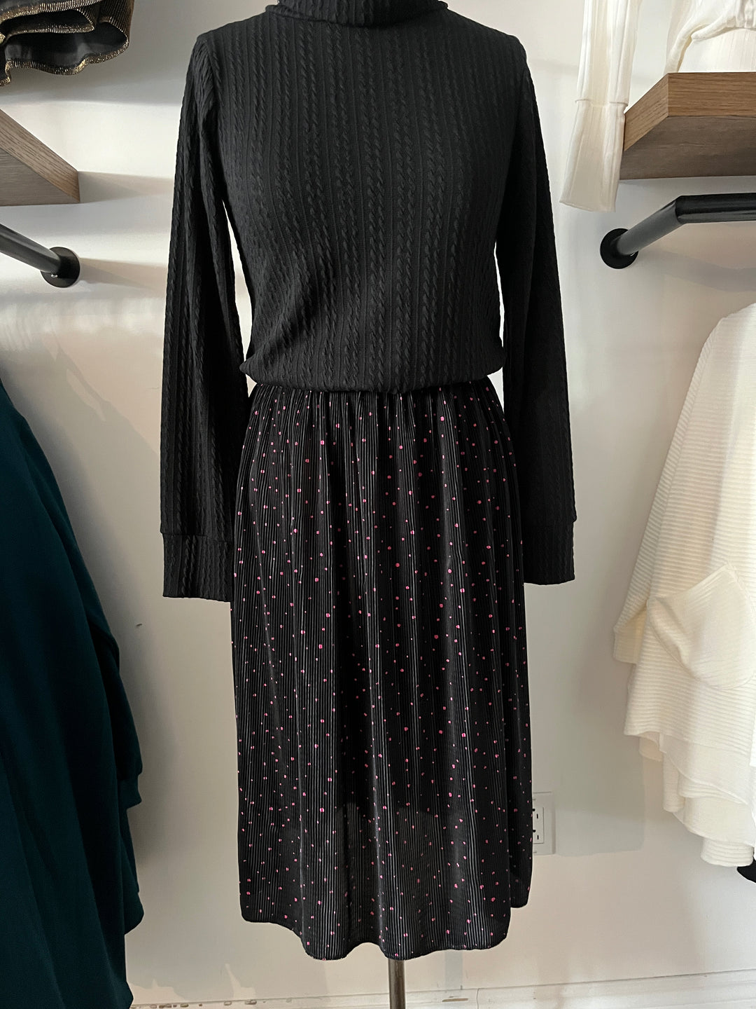 Jupe plissée Dahlia pois rose