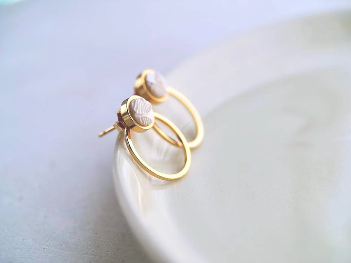 Boucle d'oreille or et ivoire